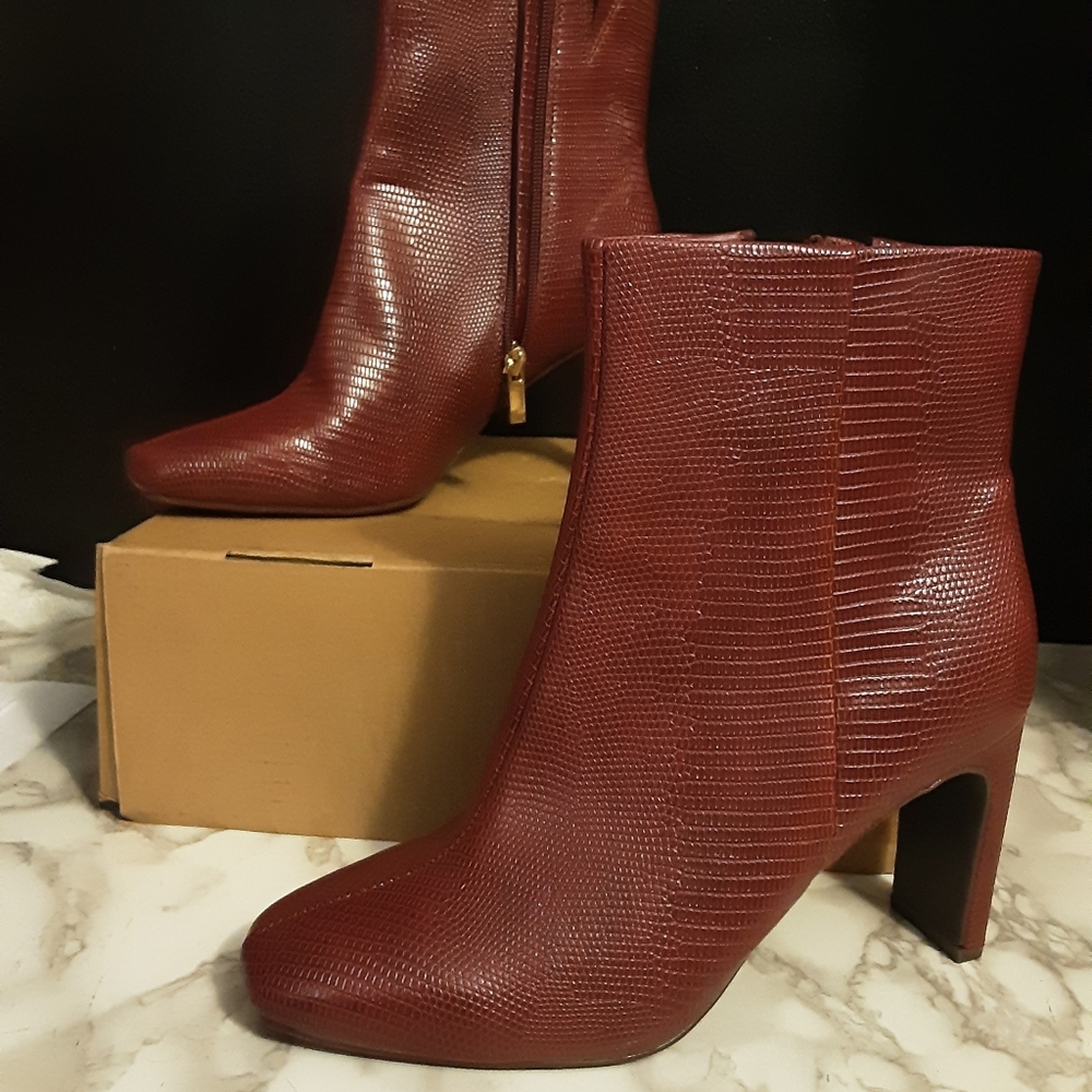 Journee collection womens Sarla boot 9